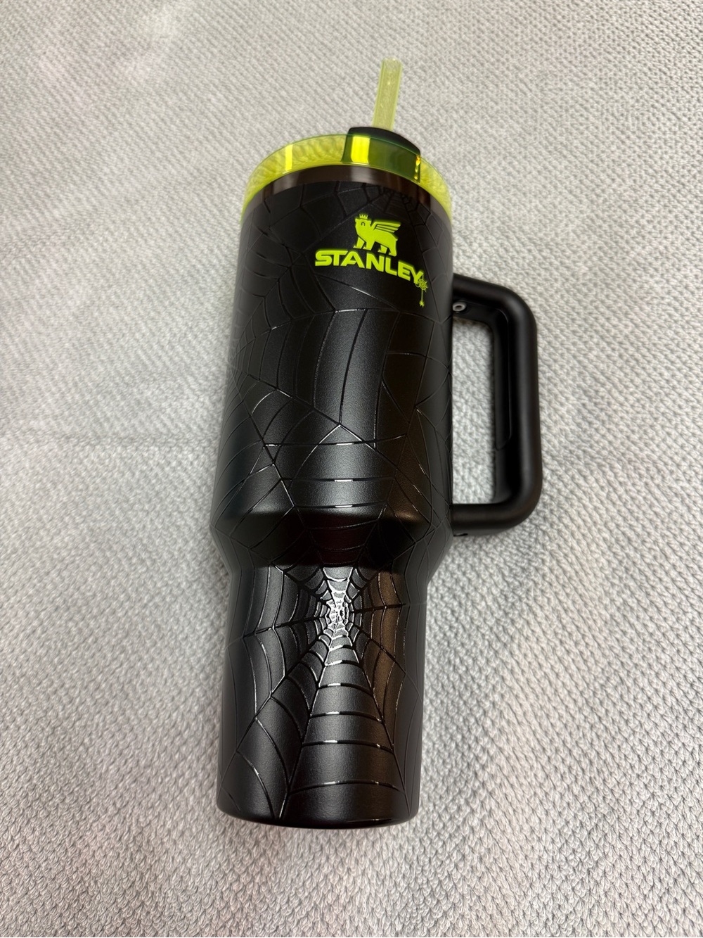 Stanley Web Glow 40oz